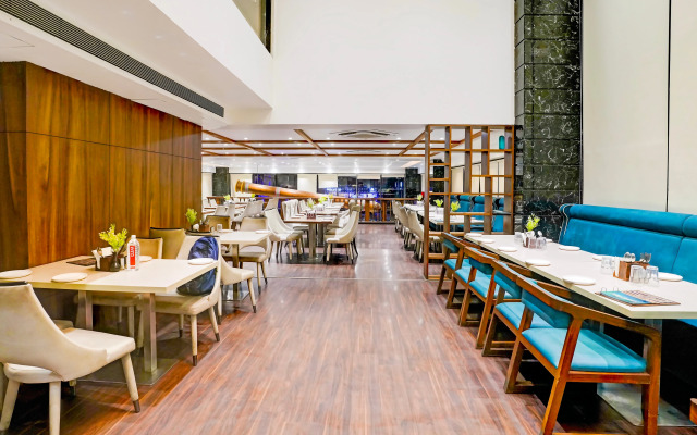 Palette Magarpatta City formerly Emerald Guestimony