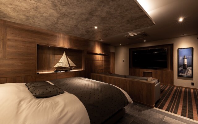 Y-HOTEL