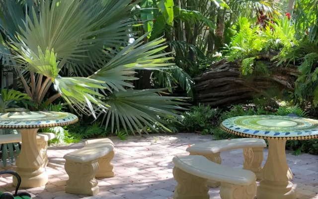 Designer Decorated Palm Beach Hotel NEW
