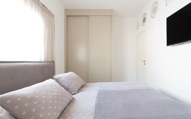 Ecletic by TLV2RENT