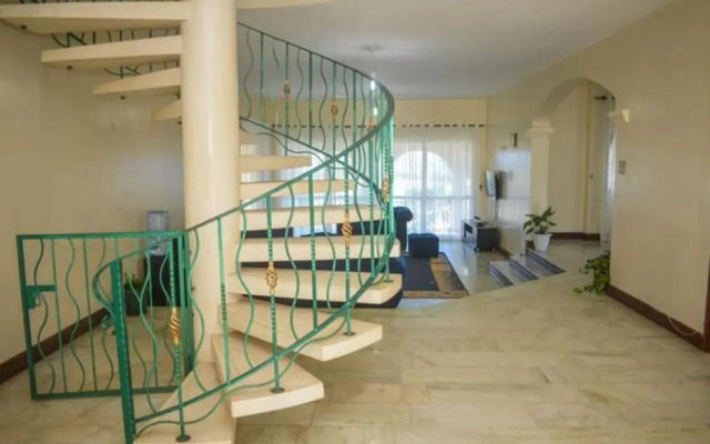 Stay.Plus Creek Residence Nyali