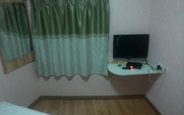 Wuhan Wansongyuan Guoshun Hostel