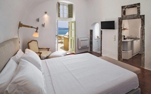 Opsis Cave House