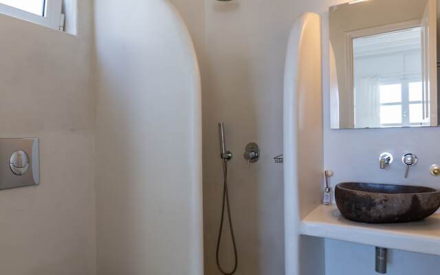 Mykonos Scorpion Beachfront Suites