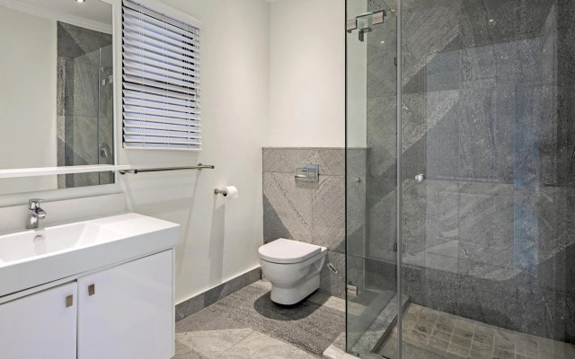 uSHAKA WATERFRONT - PALATIAL PRIVATE PENTHOUSE