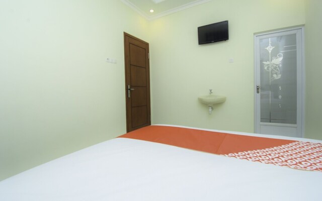 OYO 1909 Edelweiss Residence Syariah