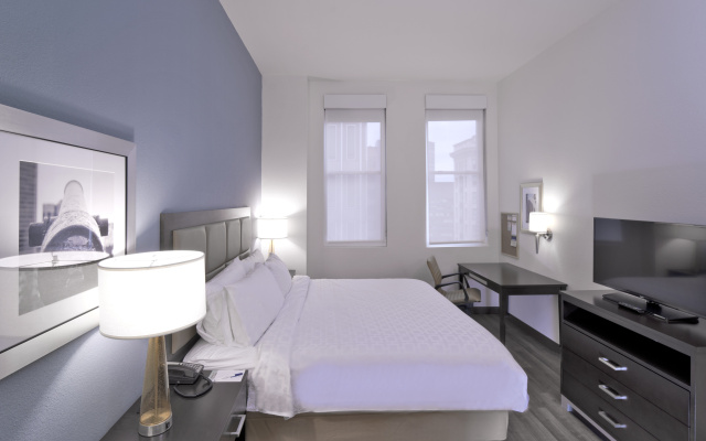 Candlewood Suites Baltimore - Inner Harbor by IHG