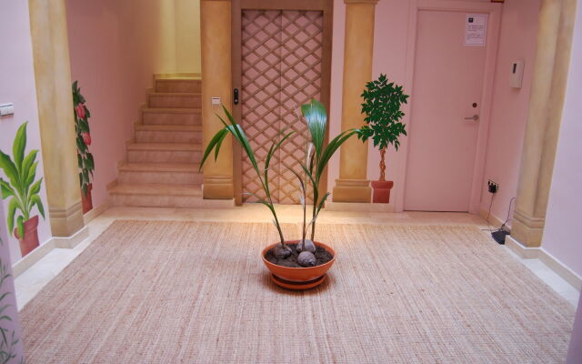 Life Apartments Giralda Suites