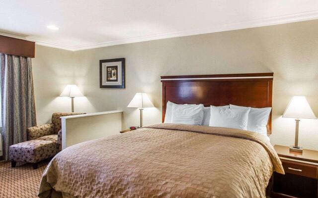 Studio 6 Mesa, AZ – Near Downtown & Sloan Park