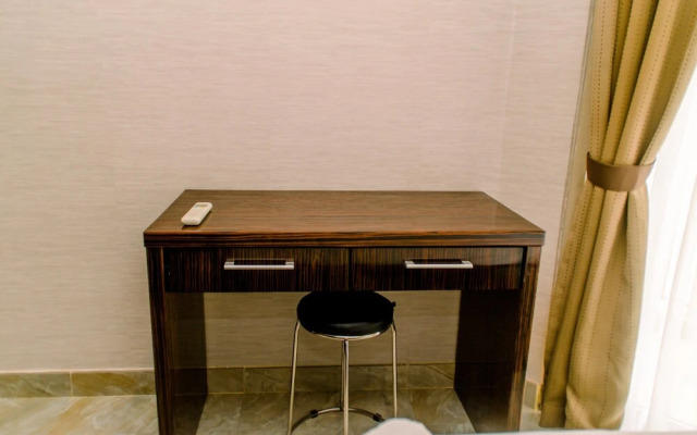 Comfortable And Homey 2Br At Mangga Dua Apartment