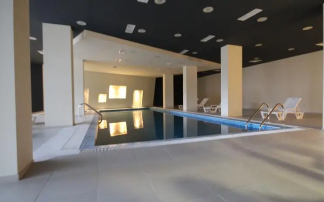 Studio New Estate in Aspen Valley