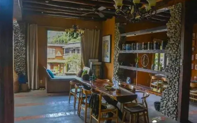 Moganshan Xiaomusen Hot Spring Holiday Home Stay