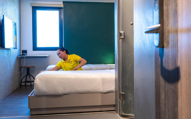 Yello Hotel Cebu powered by Cocotel