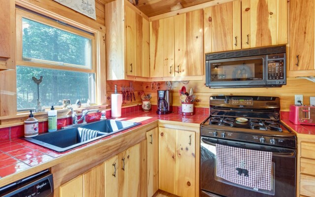Pet-friendly Island Retreat - Boat Access Only!