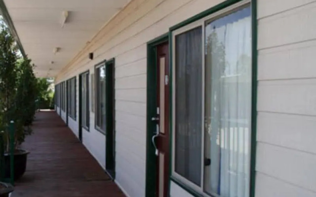 West City Motel