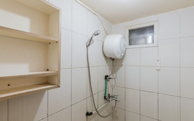 RedLiving Apartemen Grand Center Point - Bintang Residence Tower C