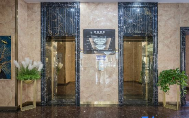 Grand Hyatt Aral Man Hotel