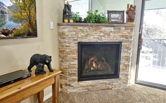 St. Anton Wooded View 2-bedroom Condos w/ Ski Lockers