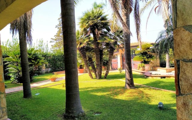 Apartment with 2 Bedrooms in Lago, with Wonderful Mountain View, Pool Access, Enclosed Garden - 400 M From the Beach
