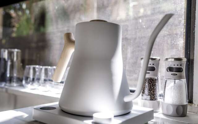 The Grandview Collection - Newark