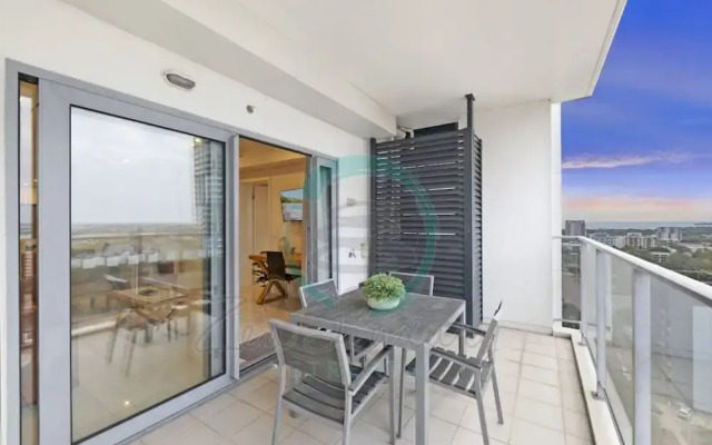 ZEN SUN City Cozy 2-br 2-ba Ocean View Retreat