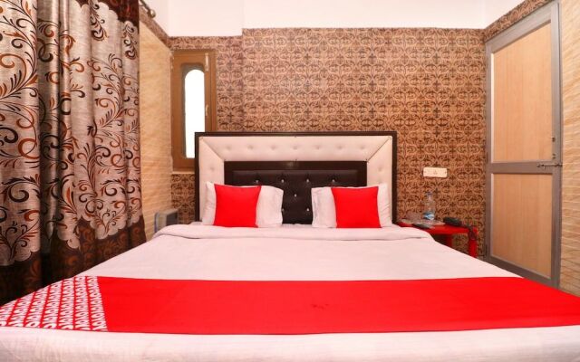 Oyo 24015 Kawal Residency