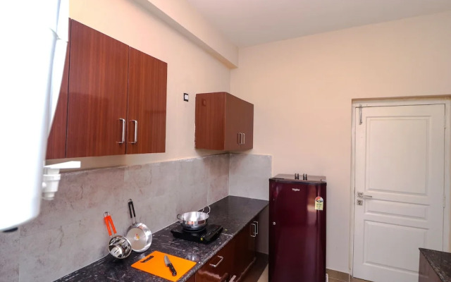 OYO 27826 Home Graceful Stay Near Airport