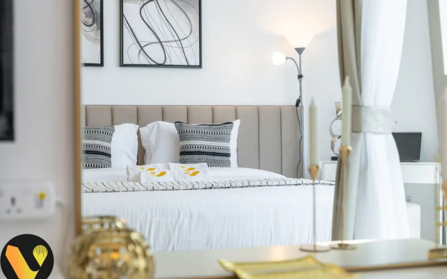 Vogue Elegance Court Tower Studio