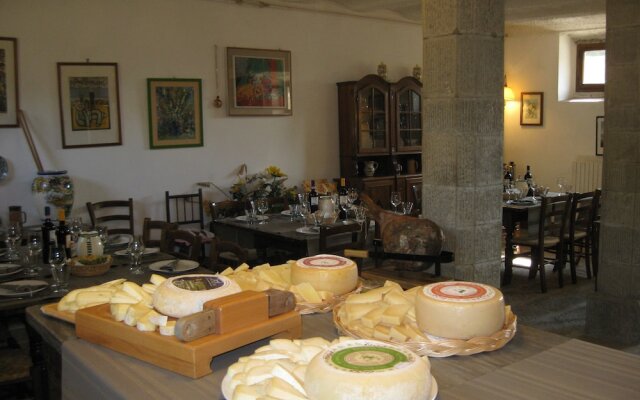 3 Rooms Flat Between Florence and Arezzo - Enjoy Italian Beauty!