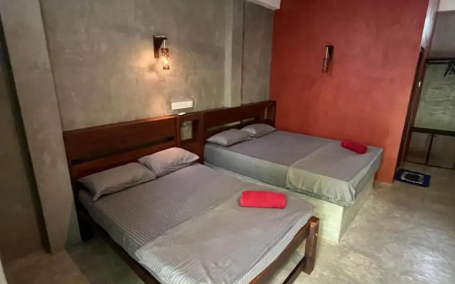 Coconut Surf Inn