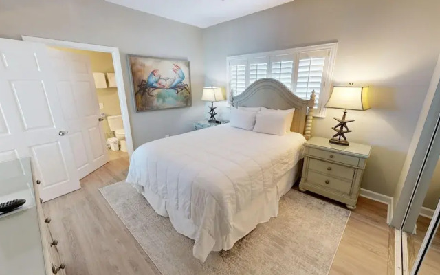 Oceania 405 3 Bedroom Condo by RedAwning
