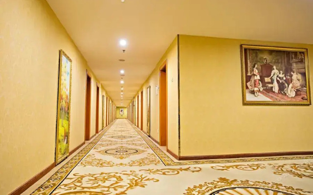 Hot Spring Leisure City International Hotel