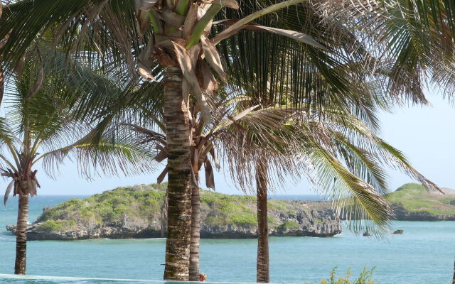 Aquarius Club International Resort