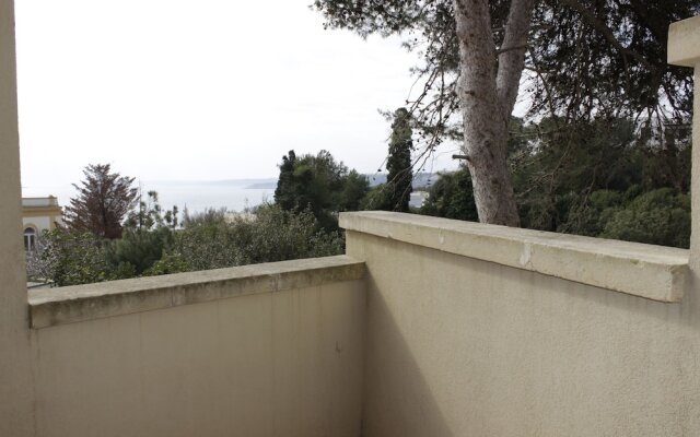 Apartment in old Building