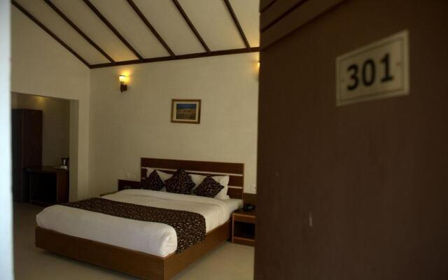 Corbett Rattan Elwood Resort