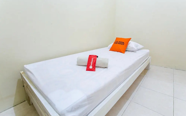 Kost Griya Hotasi by Reddoorz