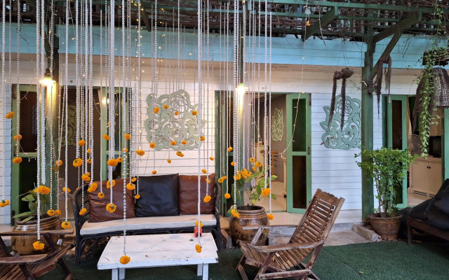 Baanrak Amphawa Homestay