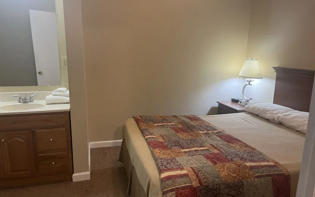The Upper Pass Lodge at Magic Mountain
