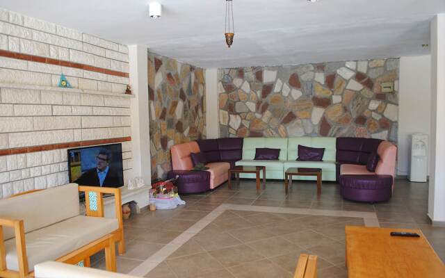 Beyaz Saray Hotel
