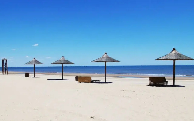 Arcadia seaside holiday hotel Beidaihe