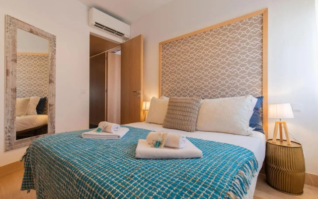 Lovelystay - Sunshine Residence in the Heart of Graça