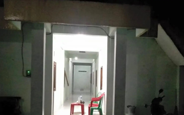 Rumah Singgah Peziarah Ganjuran by ZUZU