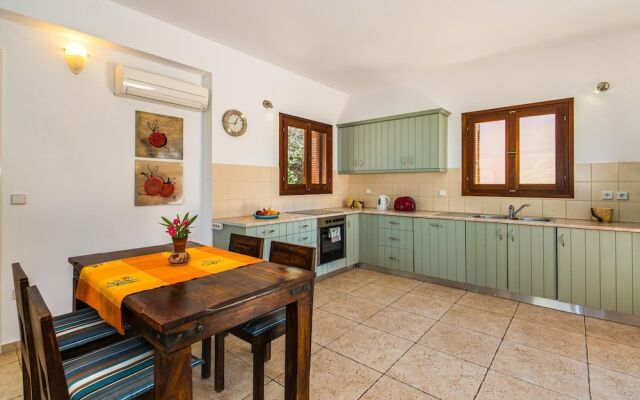 Elia Beach Villa in Ithaki