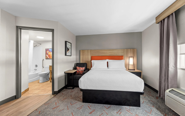 Candlewood Suites FLOWOOD, MS by IHG