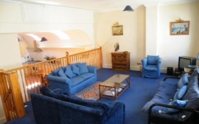 Theatre House Apartment 2