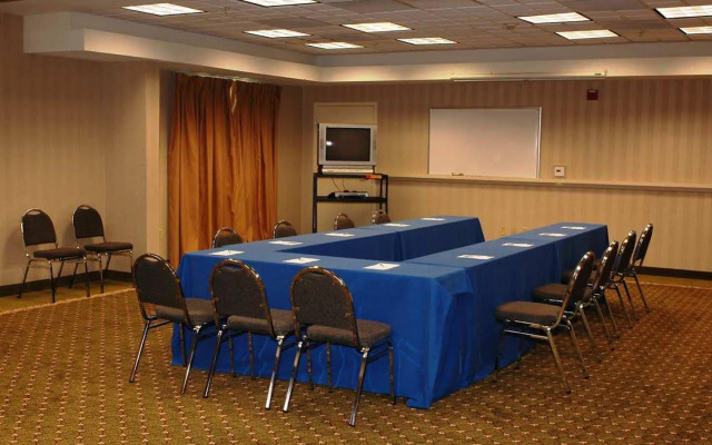 Hampton Inn & Suites Palm Desert