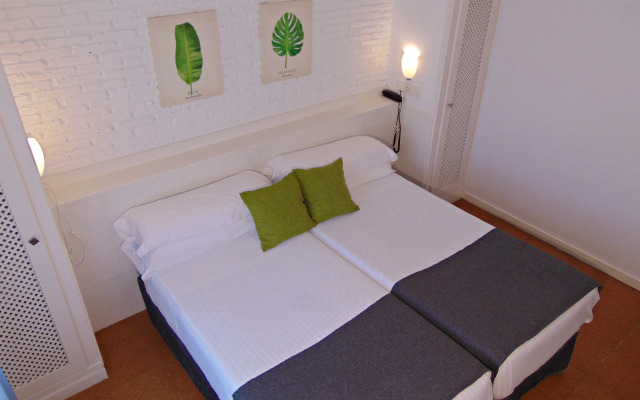 Hotel Campomar Playa