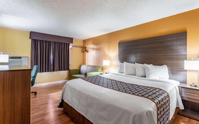 Rodeway Inn Farmington