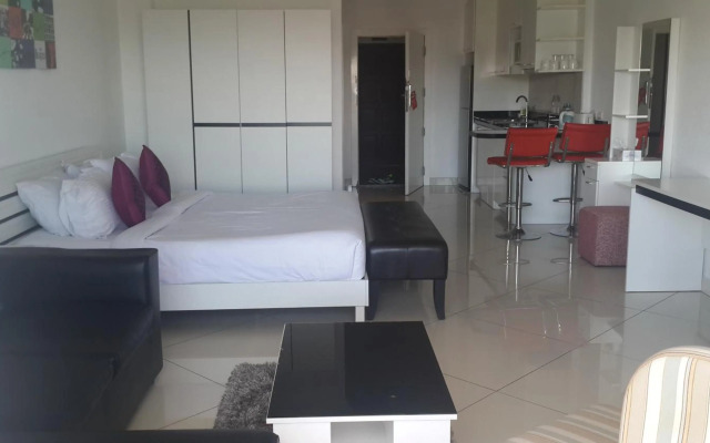 Vtsix Condo Rentals at View Talay 6 Pattaya