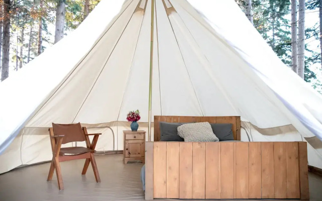 Fossil Beach Farm (Glamping)